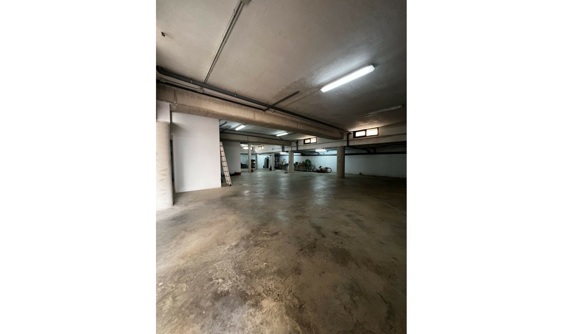 Resale - House -
San Javier
