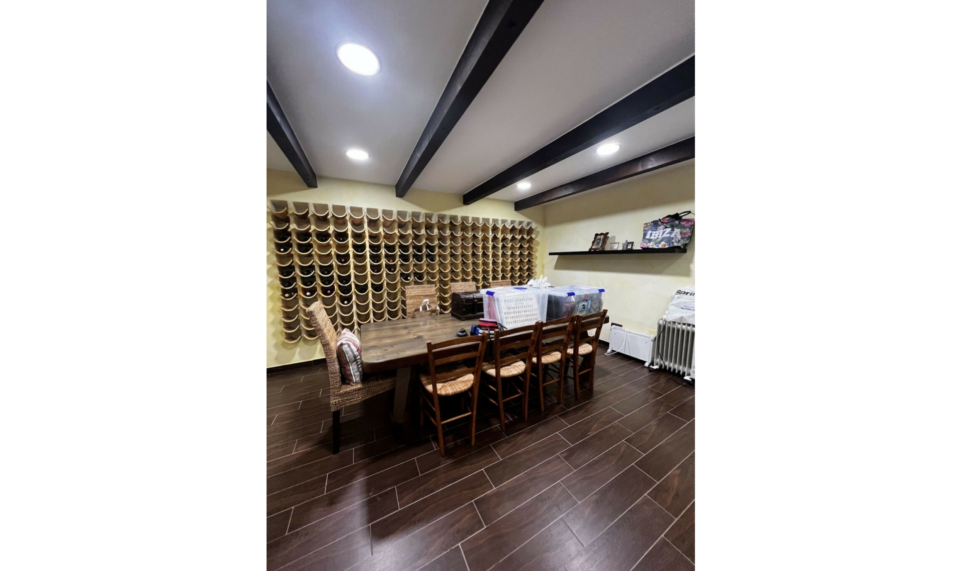 Resale - House -
San Javier