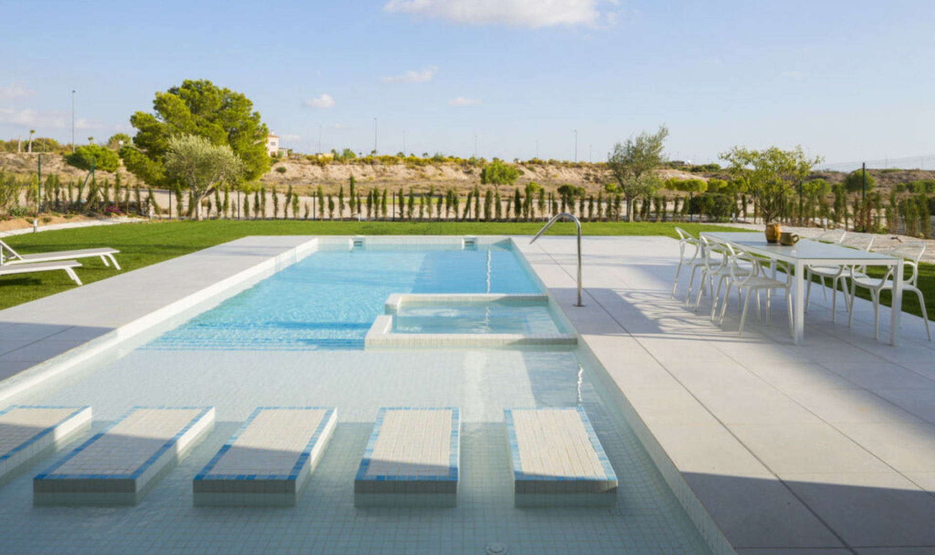 Resale - House -
San Javier