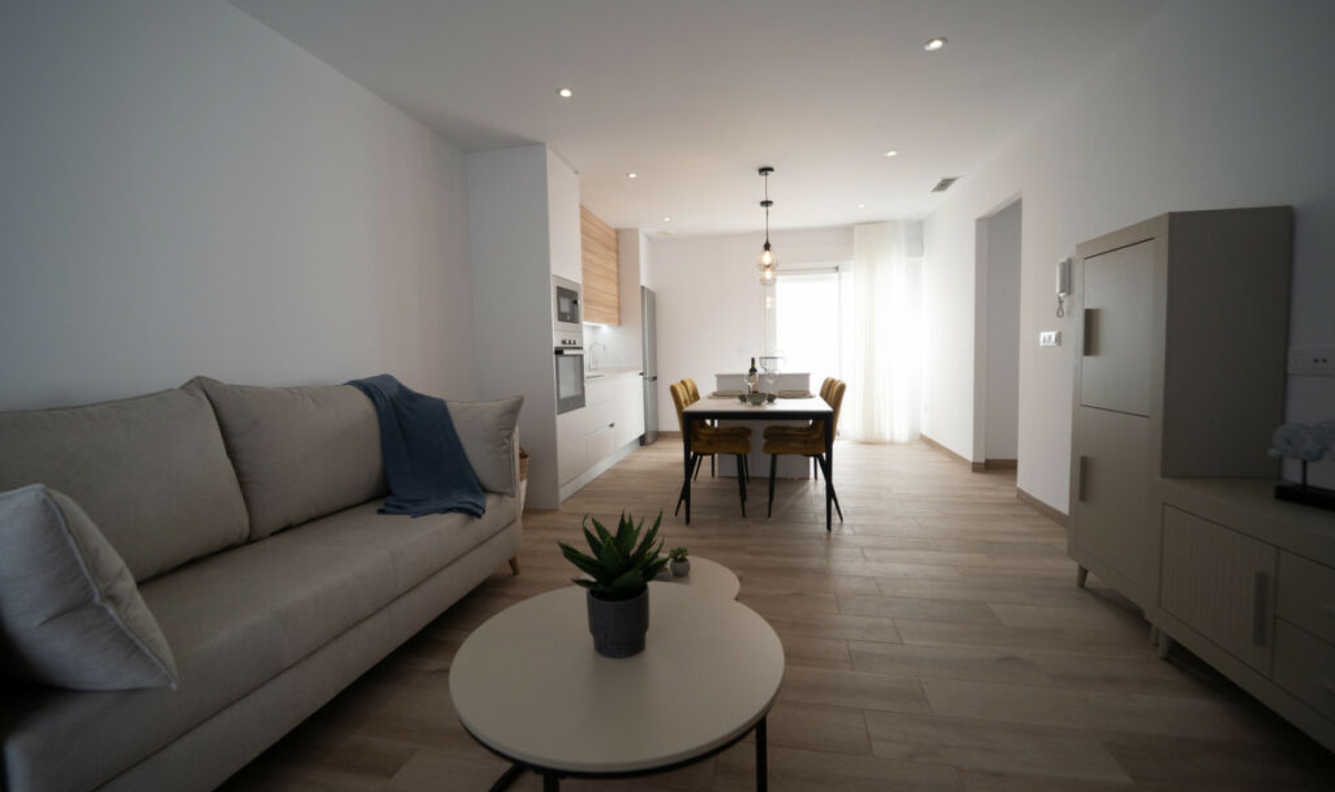 Resale - House -
San Javier