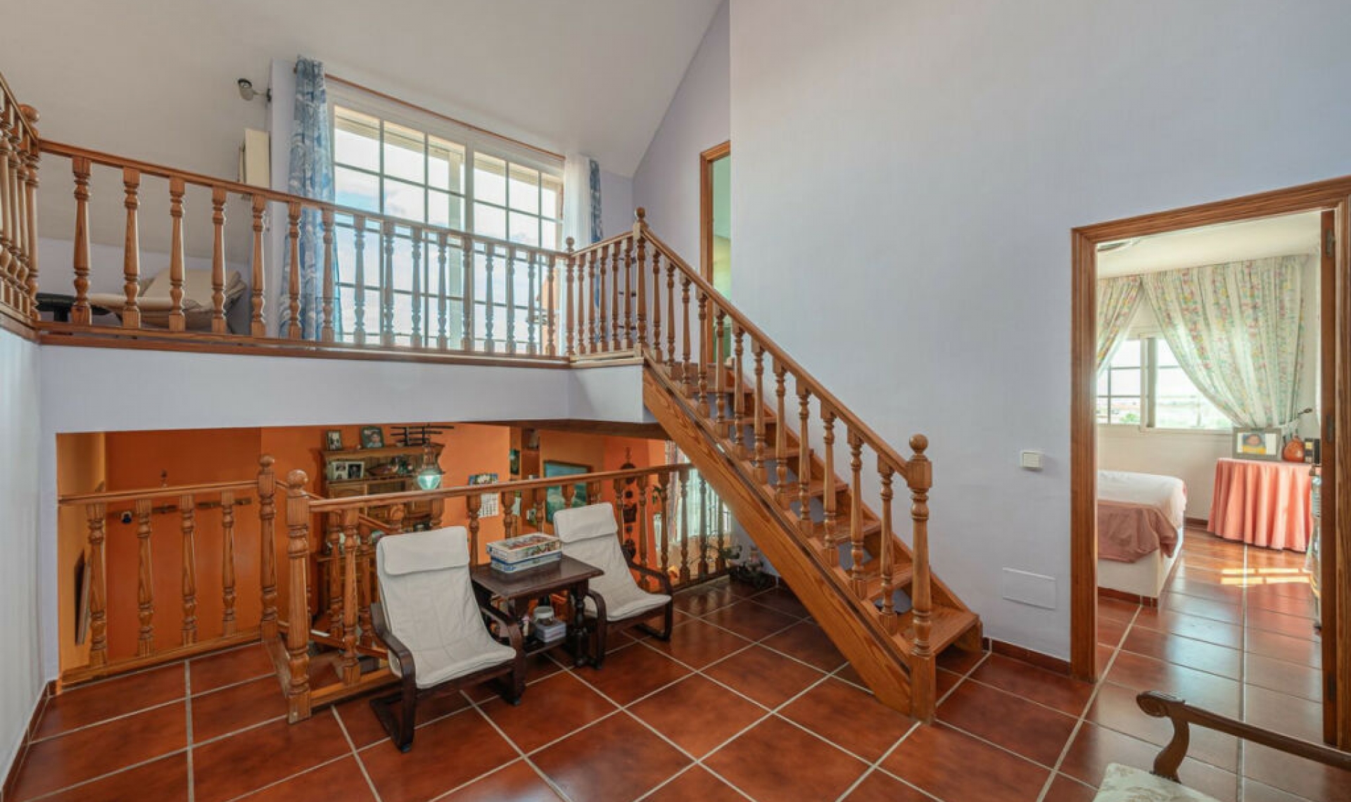 Resale - House -
San Luis de Sabinillas