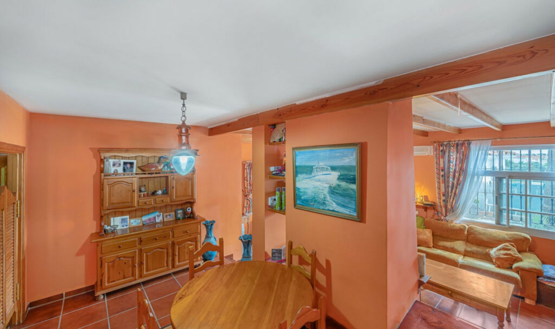 Resale - House -
San Luis de Sabinillas