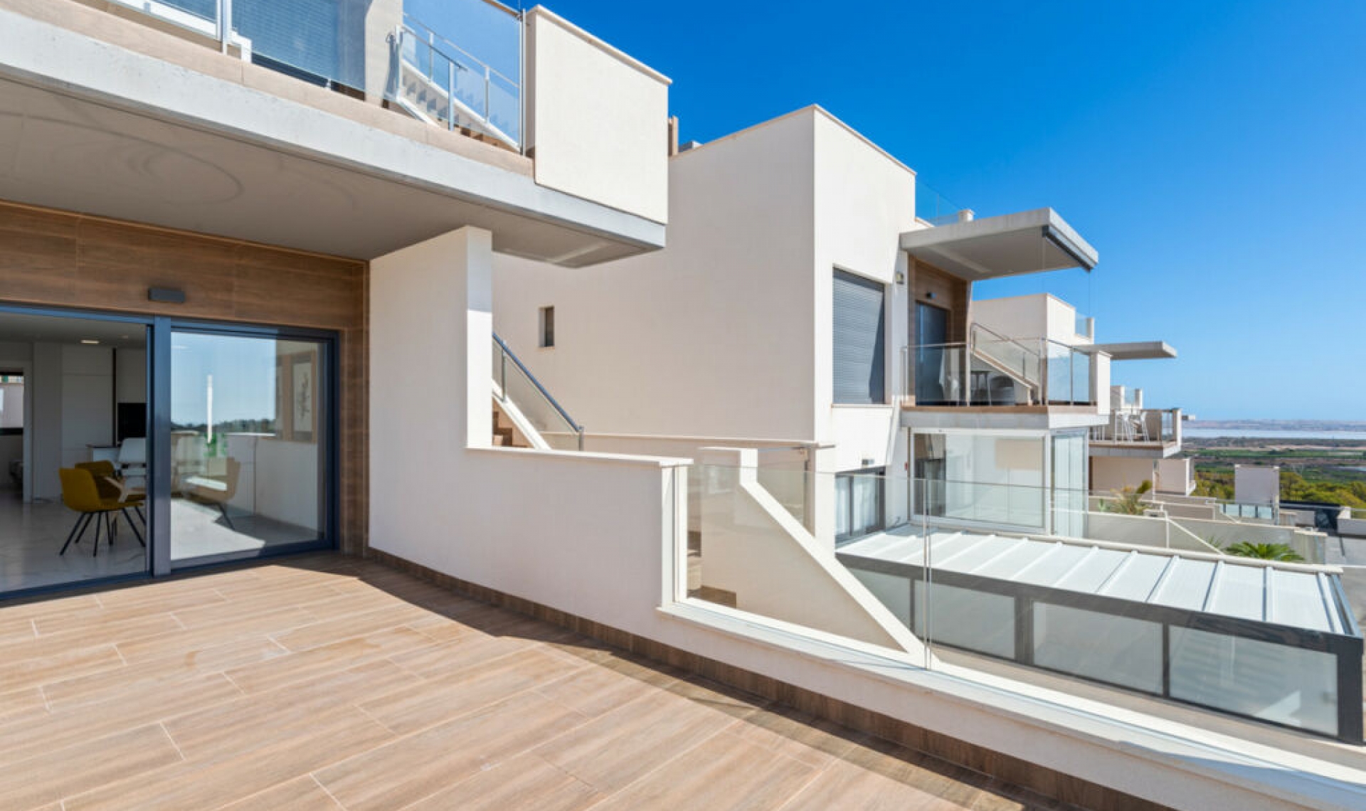 Resale - House -
San Miguel de Salinas