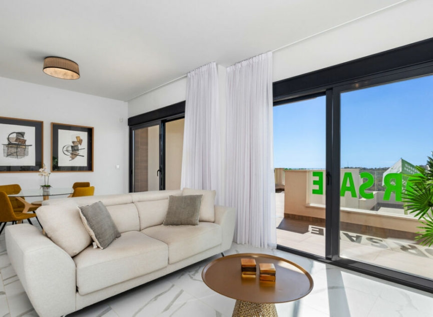 Resale - House -
San Miguel de Salinas