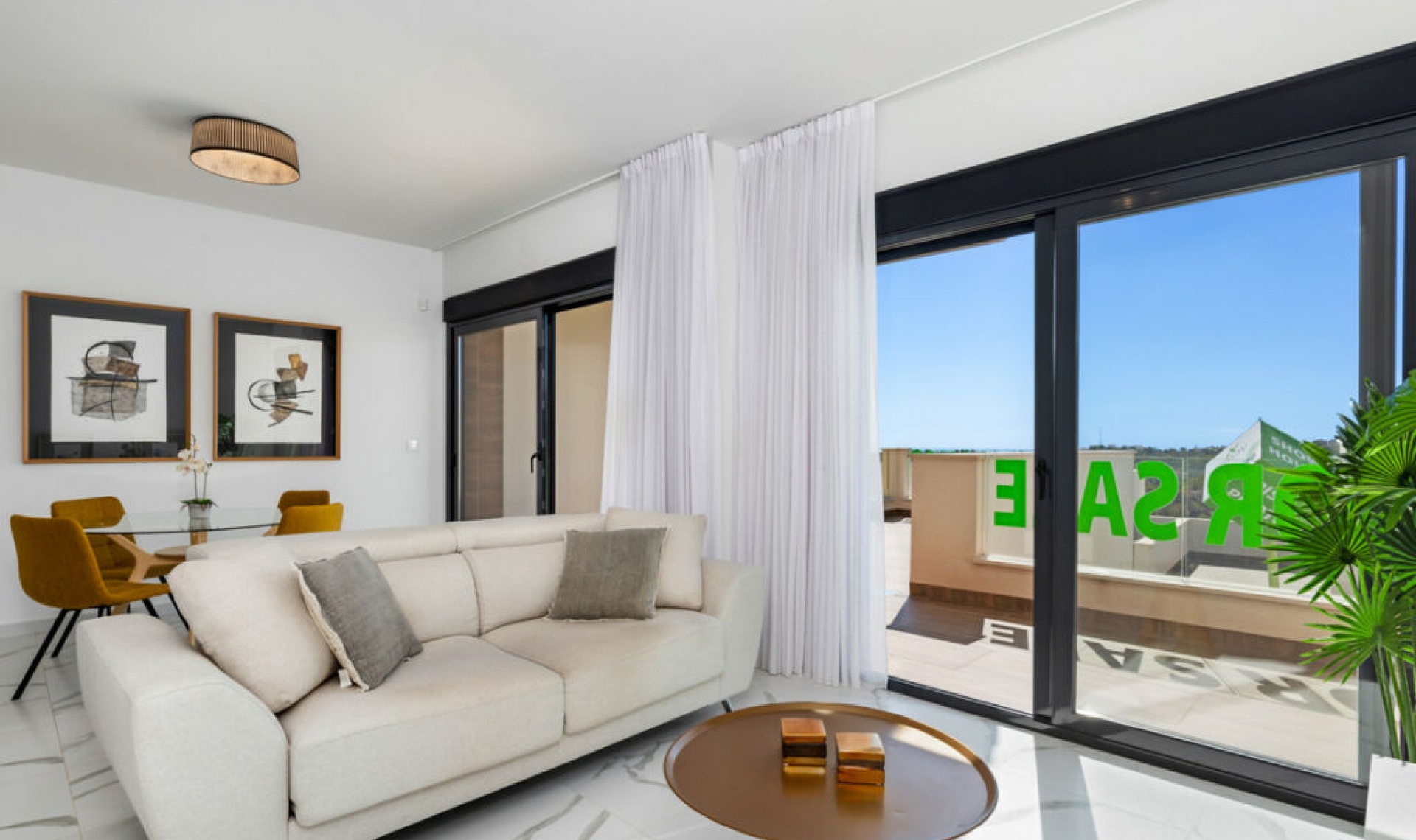 Resale - House -
San Miguel de Salinas