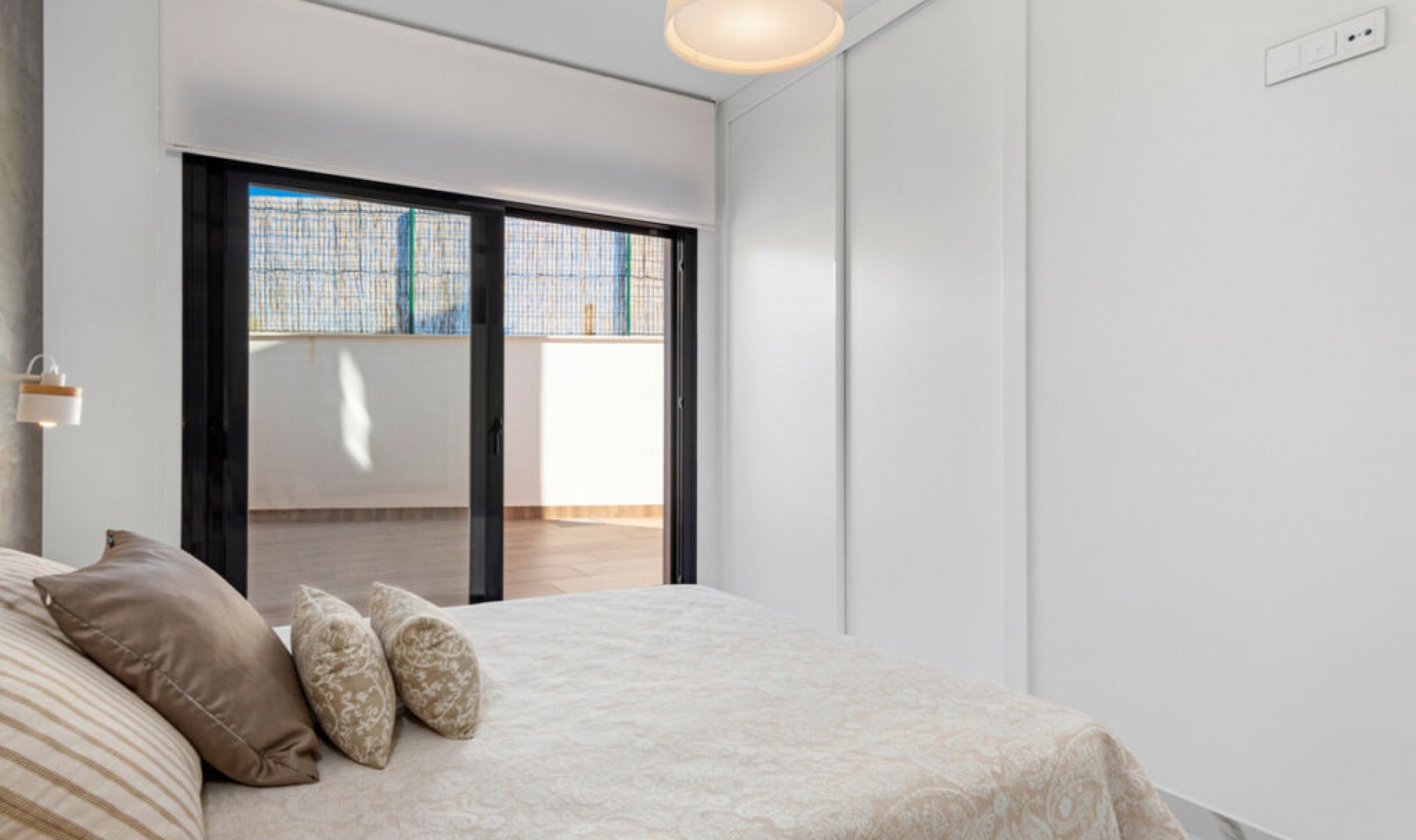 Resale - House -
San Miguel de Salinas