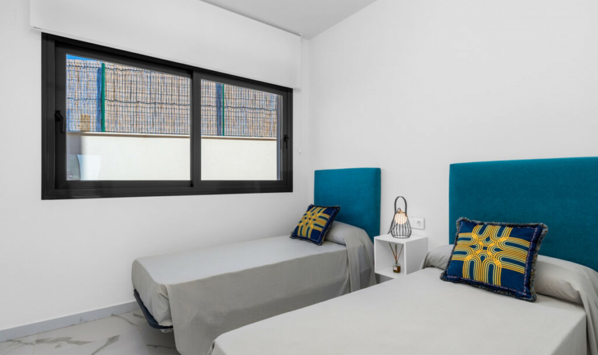 Resale - House -
San Miguel de Salinas