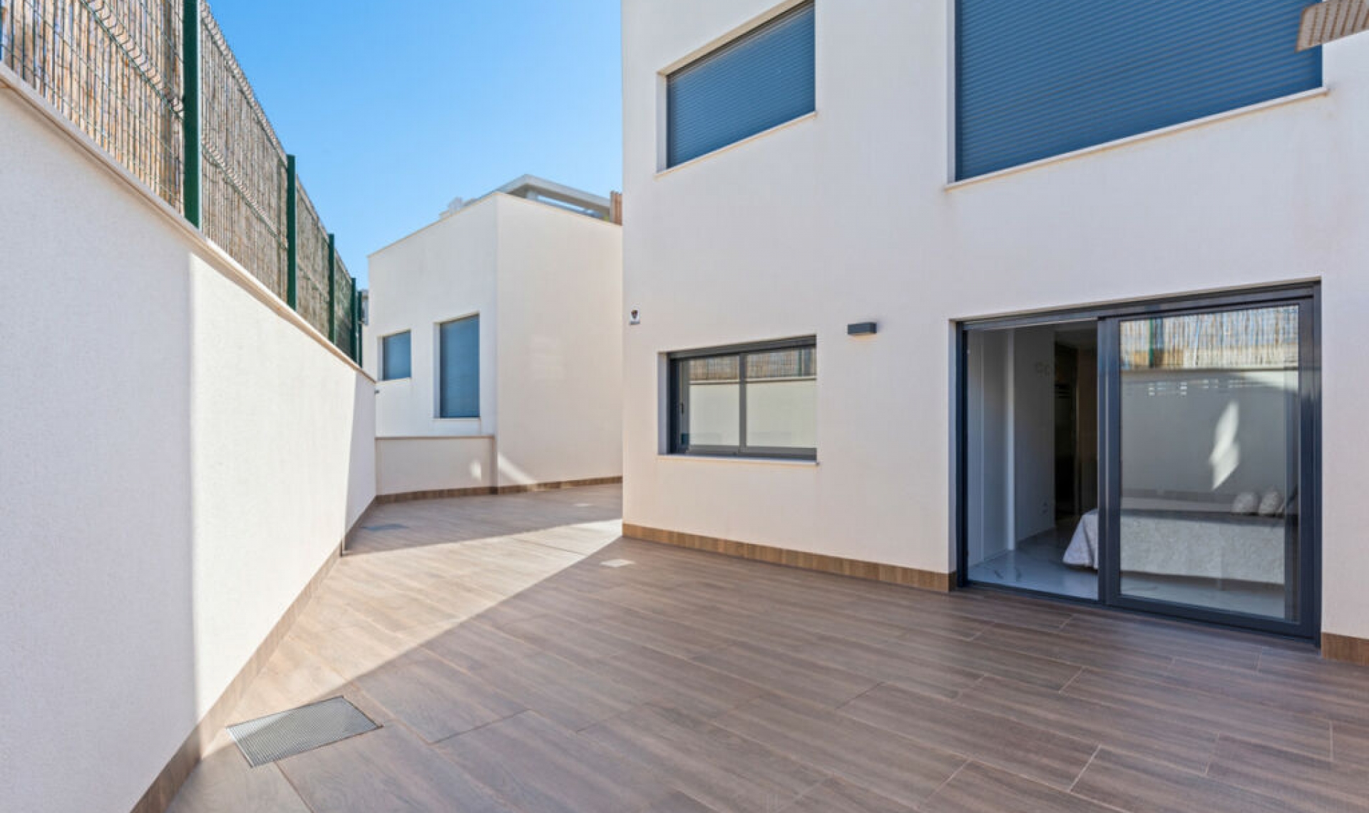 Resale - House -
San Miguel de Salinas