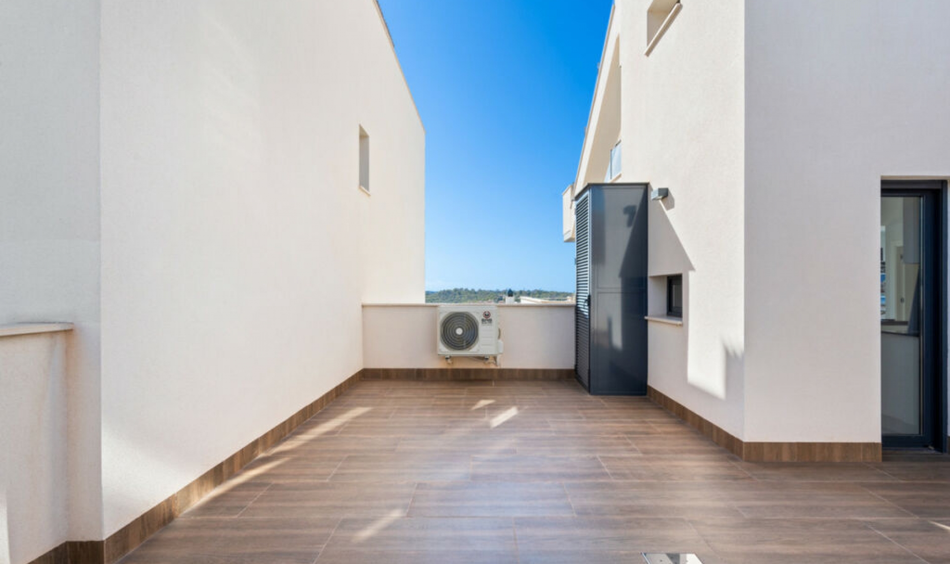 Resale - House -
San Miguel de Salinas