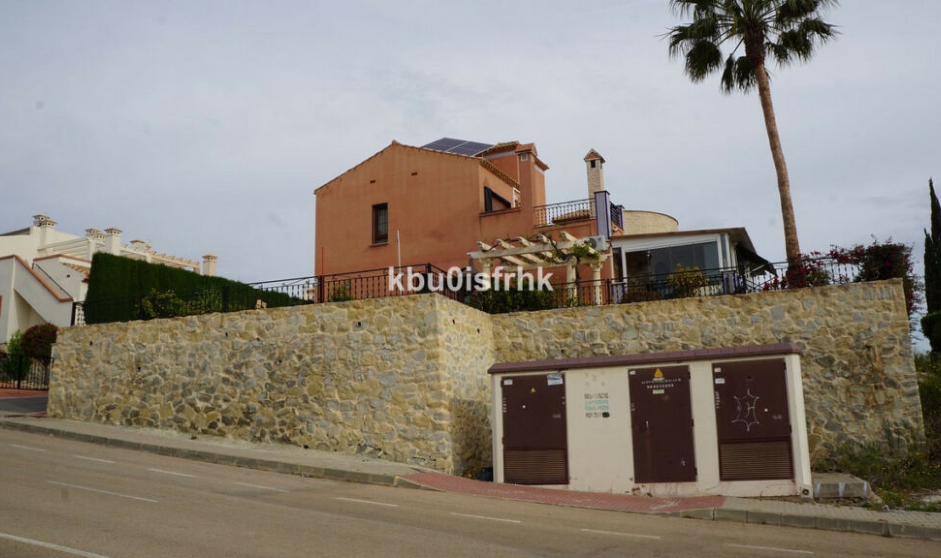 Resale - House -
San Miguel de Salinas