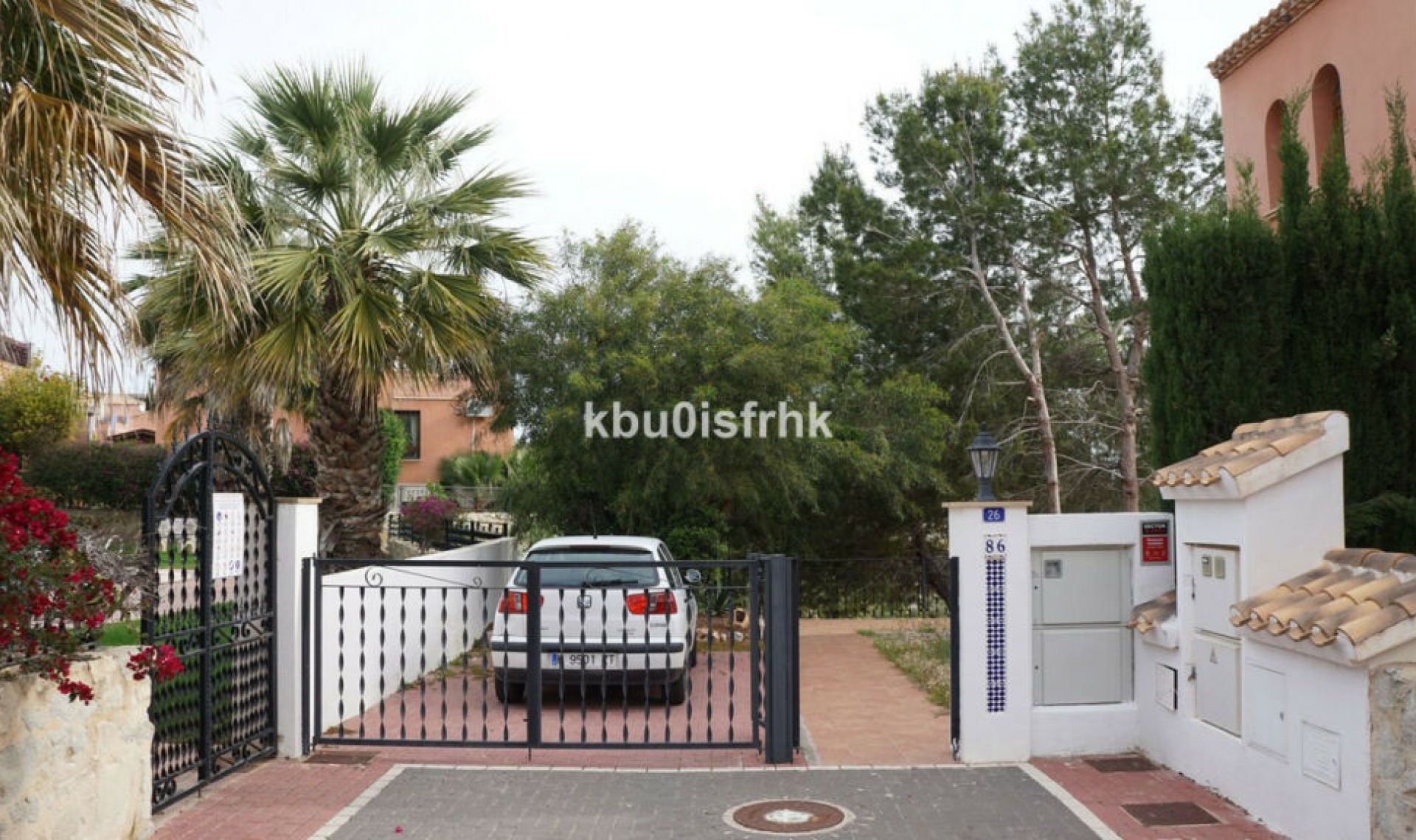 Resale - House -
San Miguel de Salinas