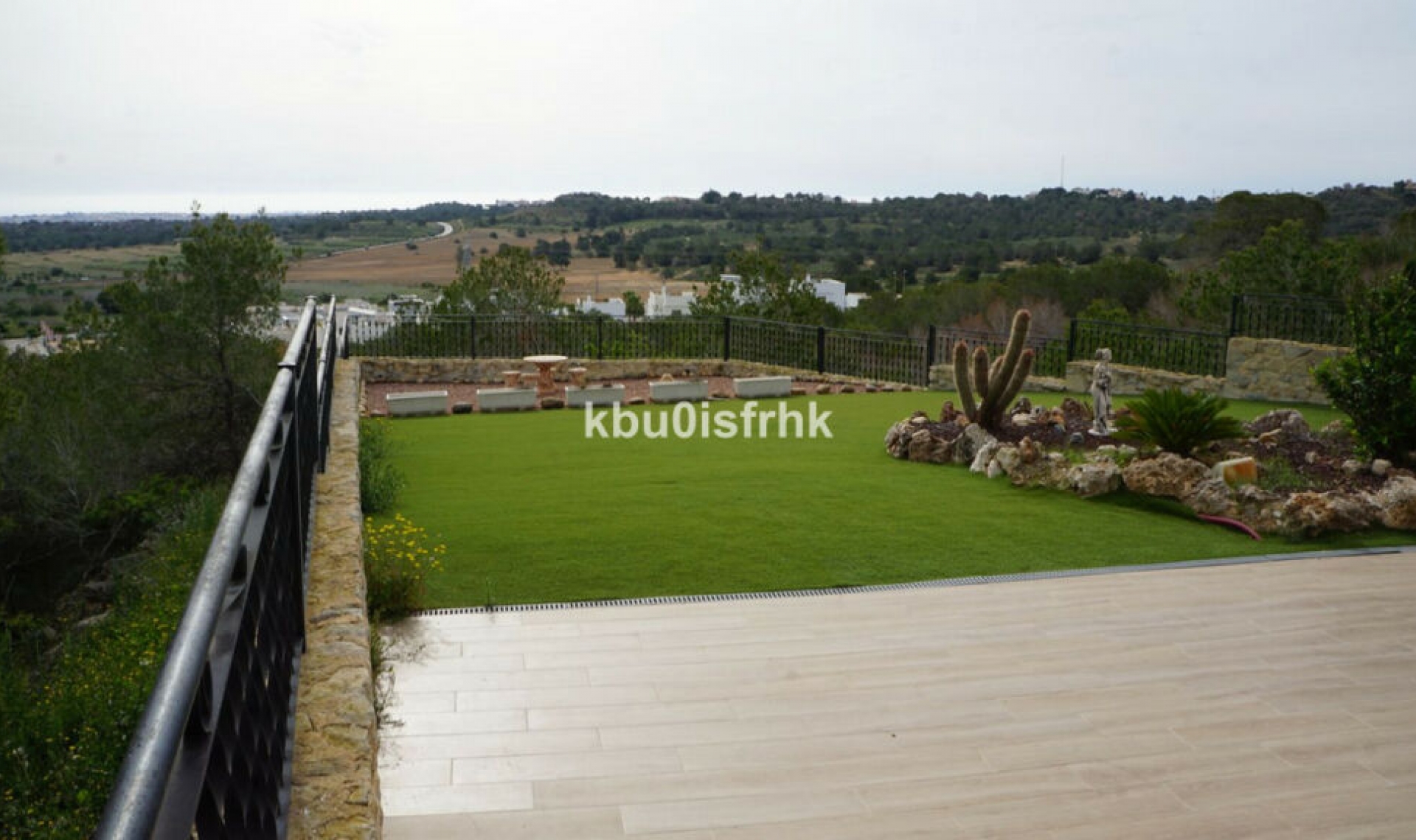 Resale - House -
San Miguel de Salinas