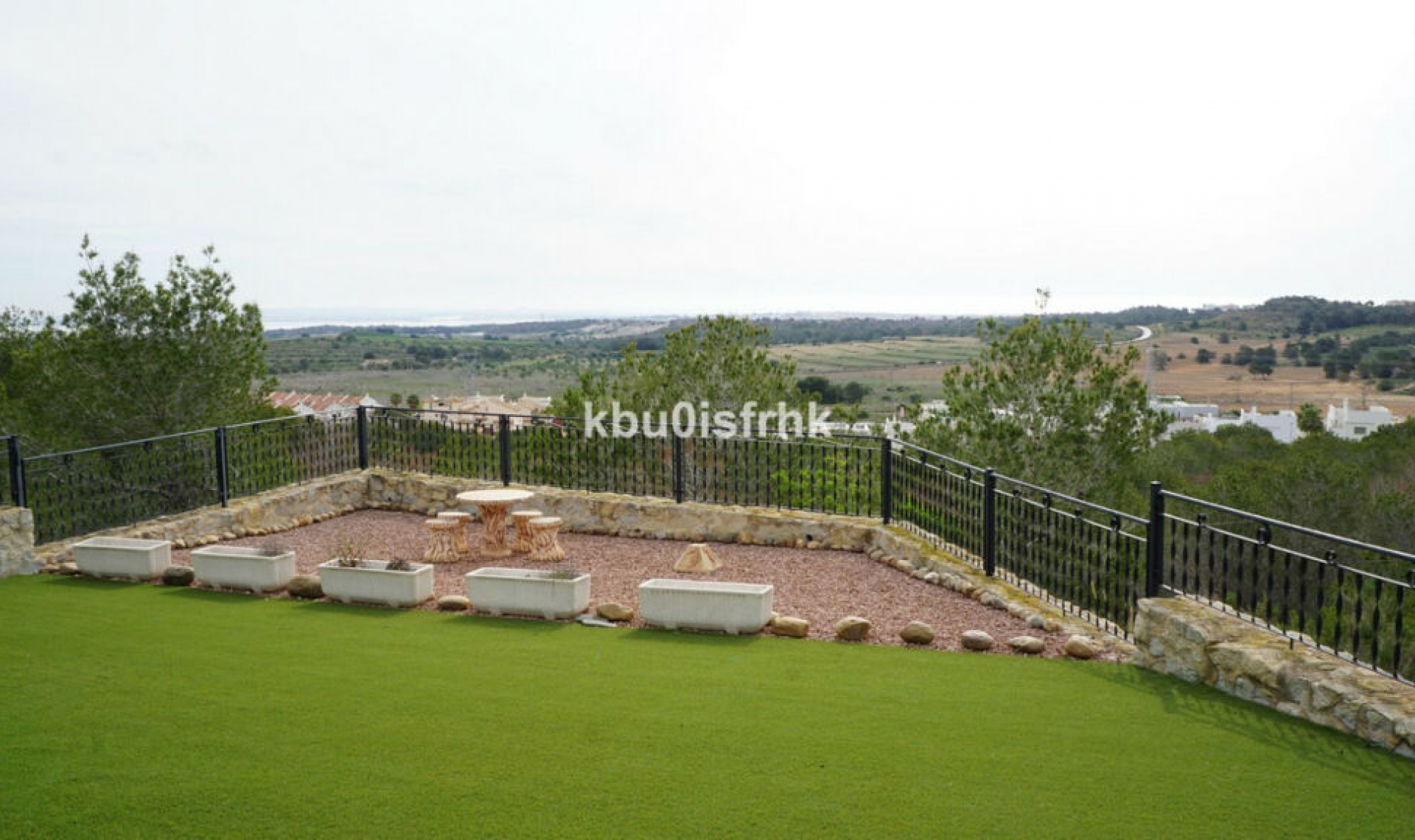 Resale - House -
San Miguel de Salinas