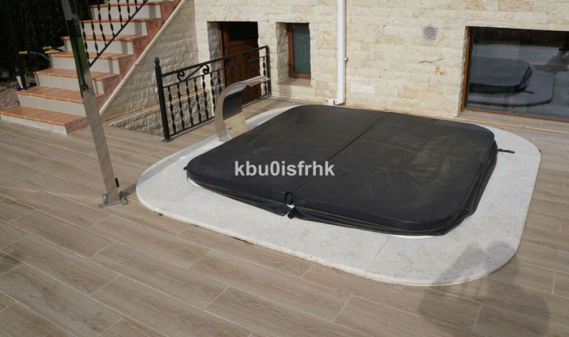 Resale - House -
San Miguel de Salinas