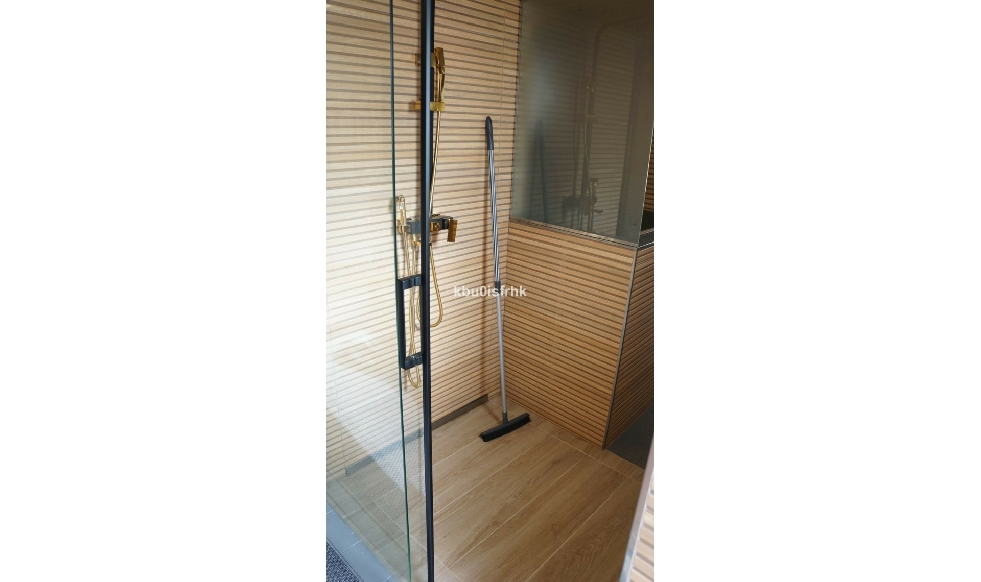 Resale - House -
San Miguel de Salinas