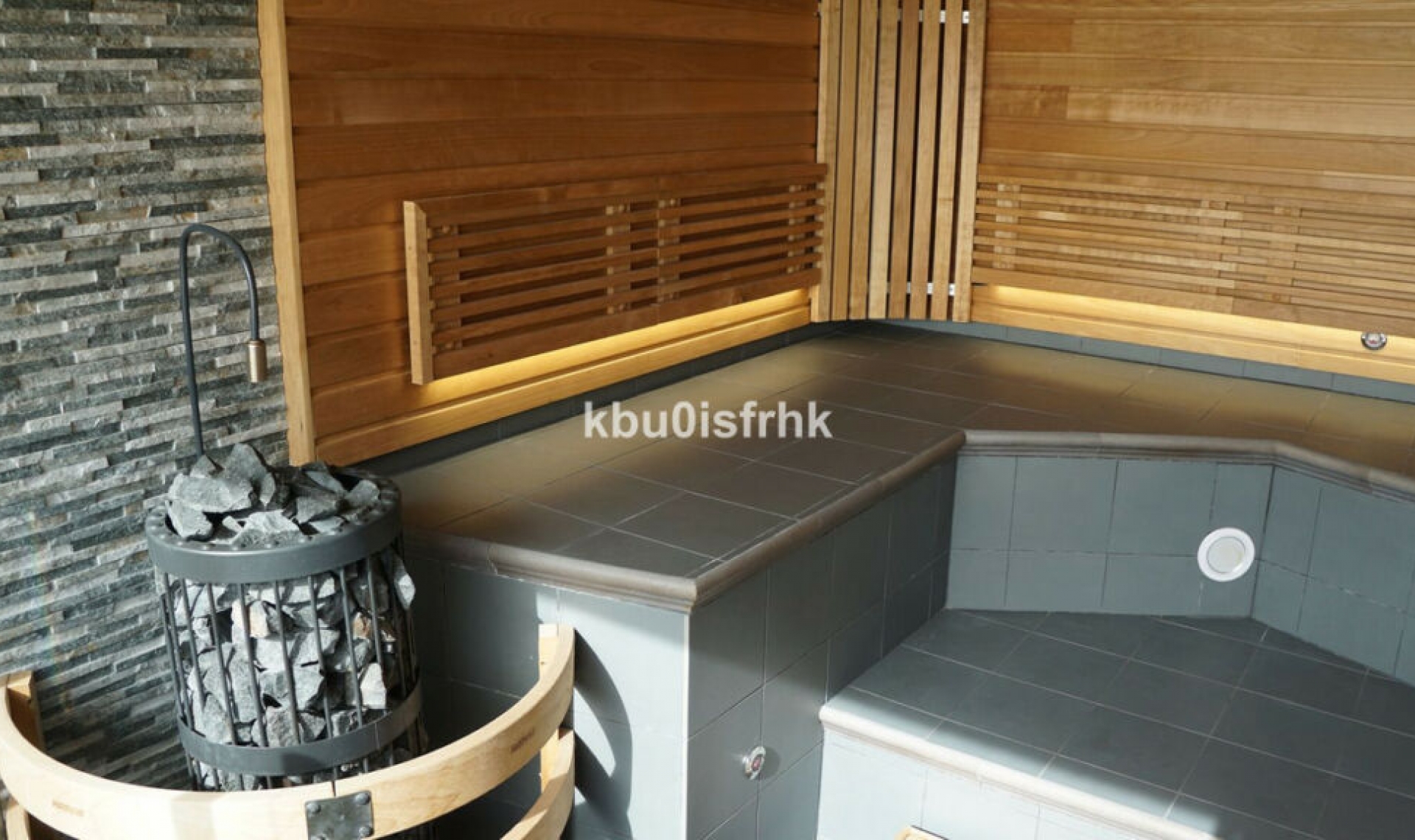 Resale - House -
San Miguel de Salinas