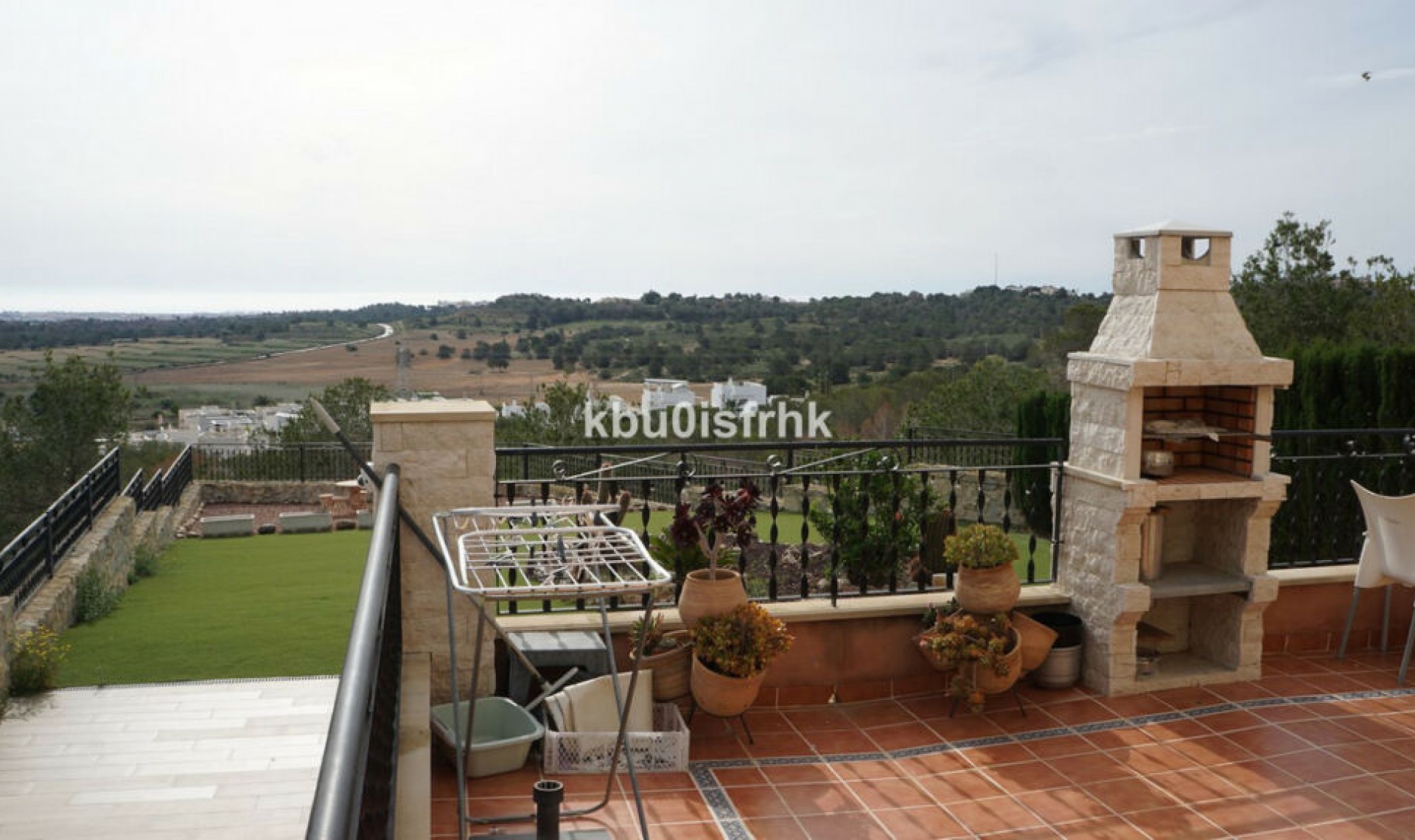 Resale - House -
San Miguel de Salinas