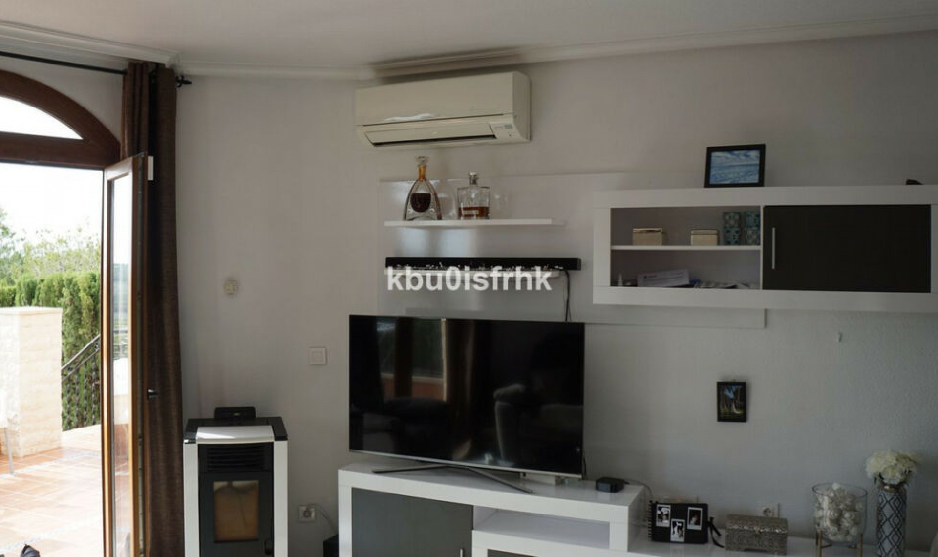 Resale - House -
San Miguel de Salinas