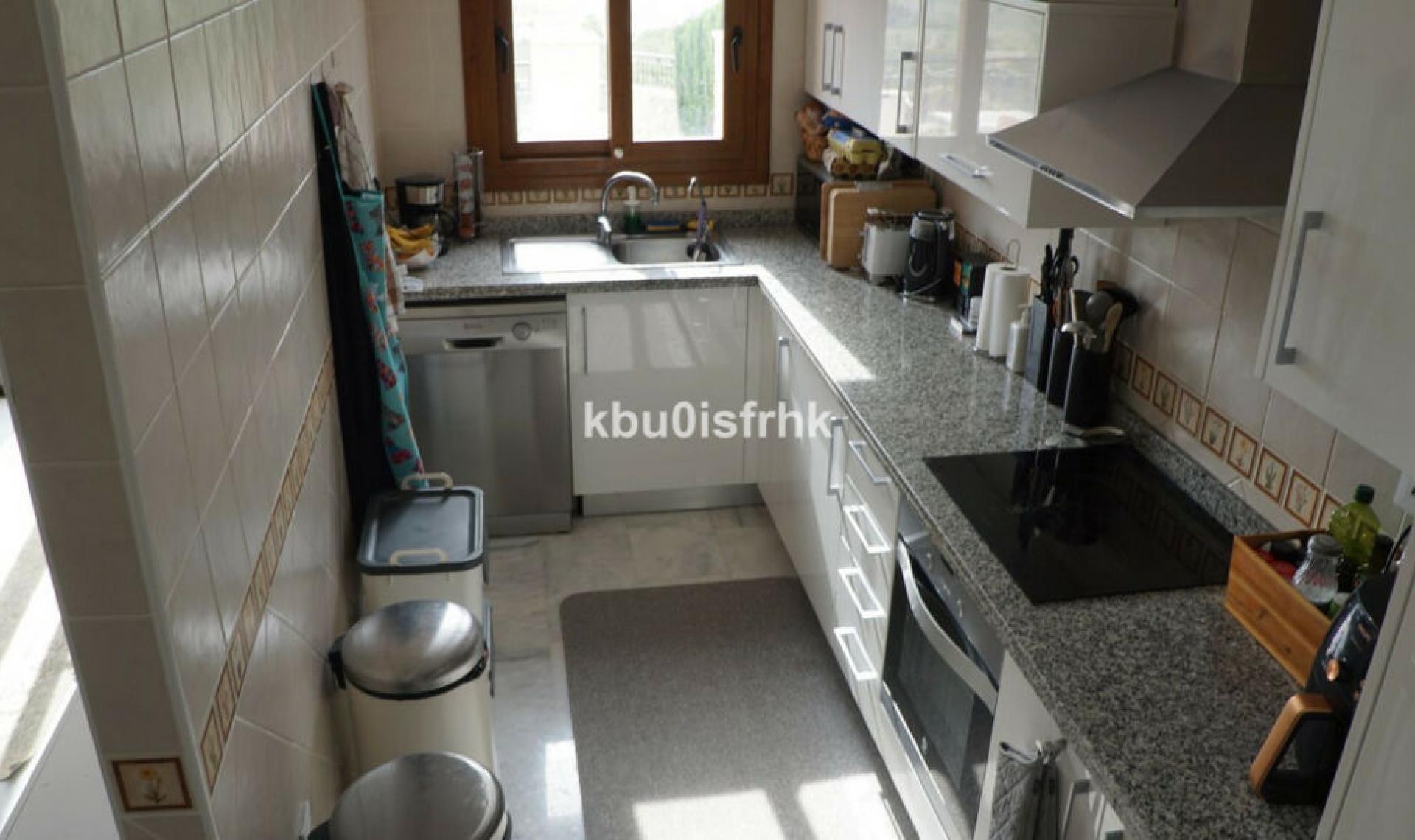 Resale - House -
San Miguel de Salinas