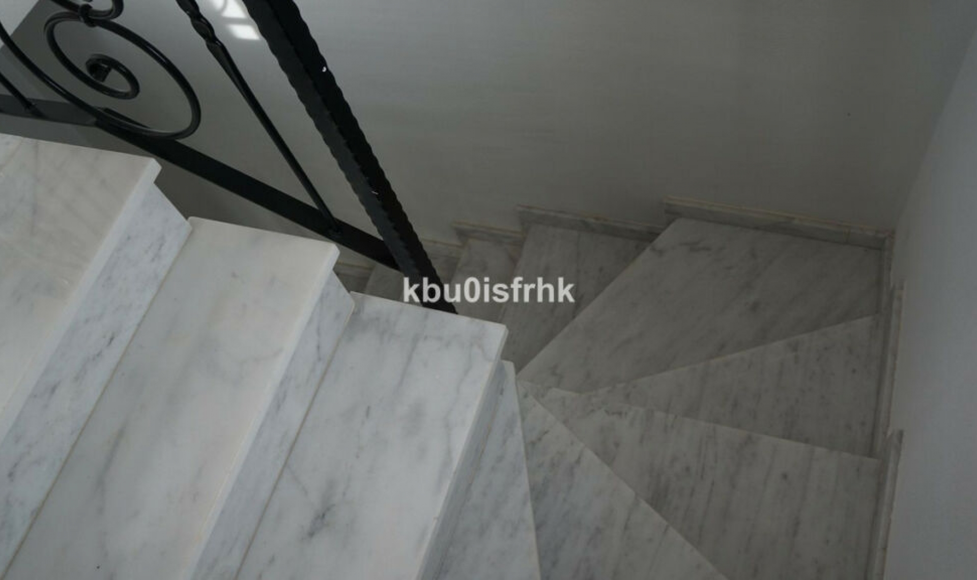 Resale - House -
San Miguel de Salinas