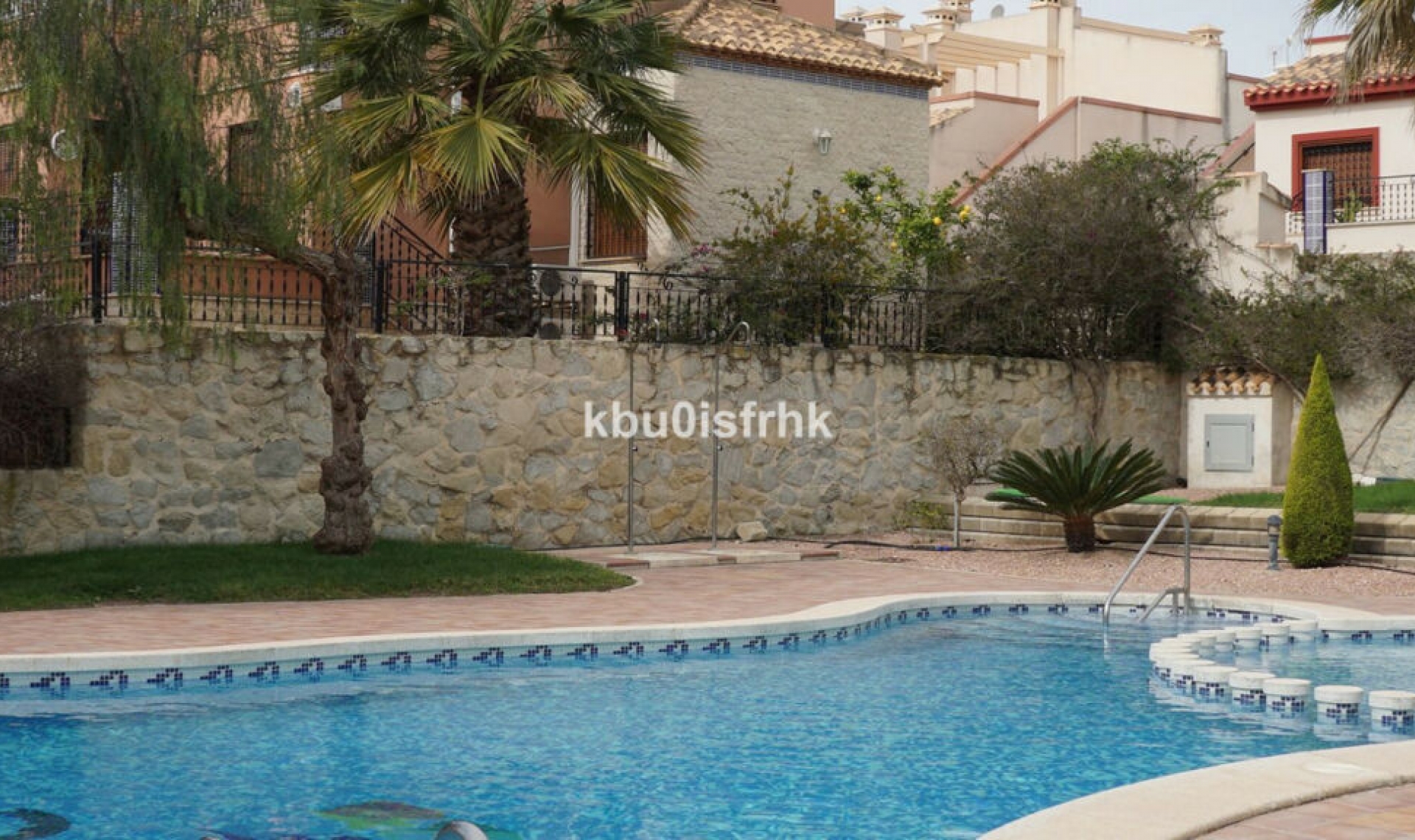Resale - House -
San Miguel de Salinas