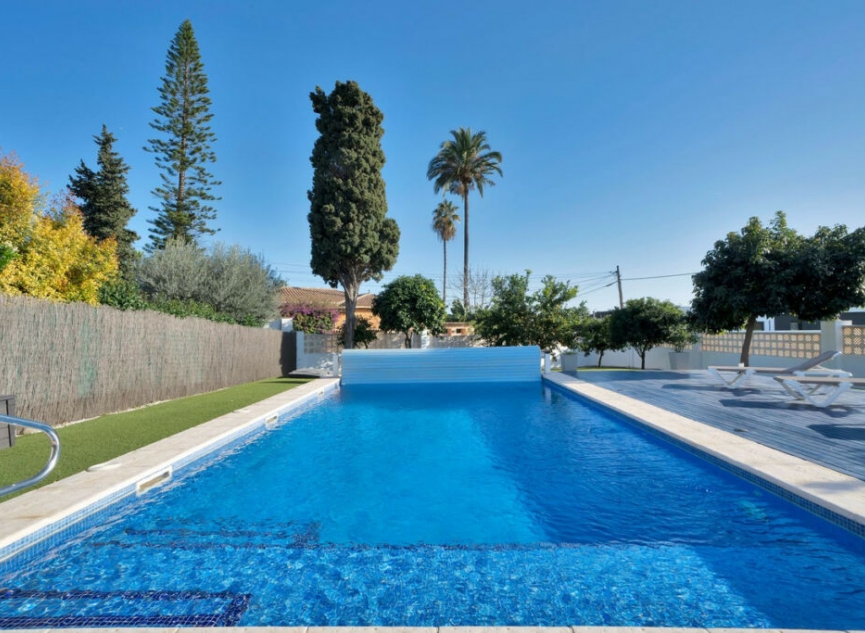 Resale - House -
San Pedro de Alcántara