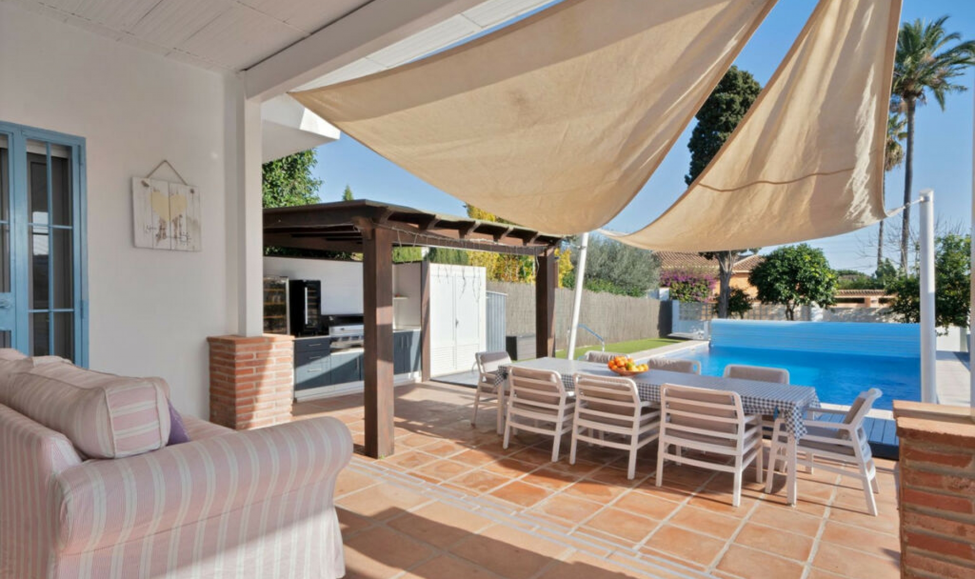 Resale - House -
San Pedro de Alcántara