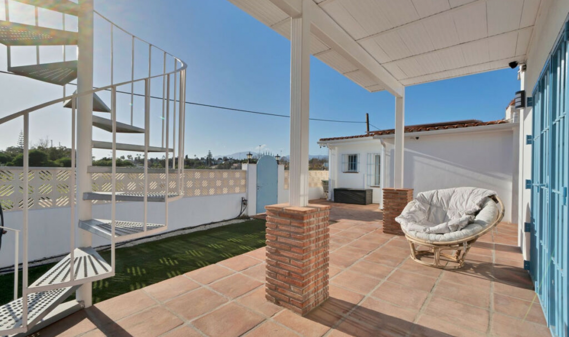 Resale - House -
San Pedro de Alcántara
