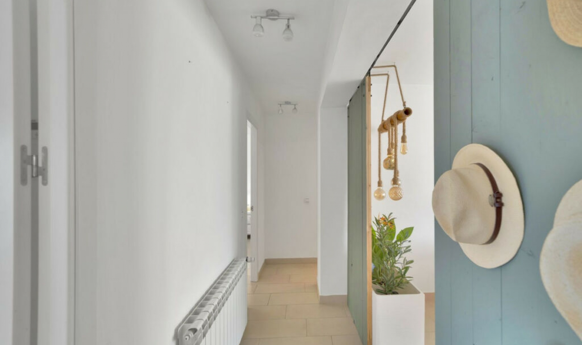 Resale - House -
San Pedro de Alcántara