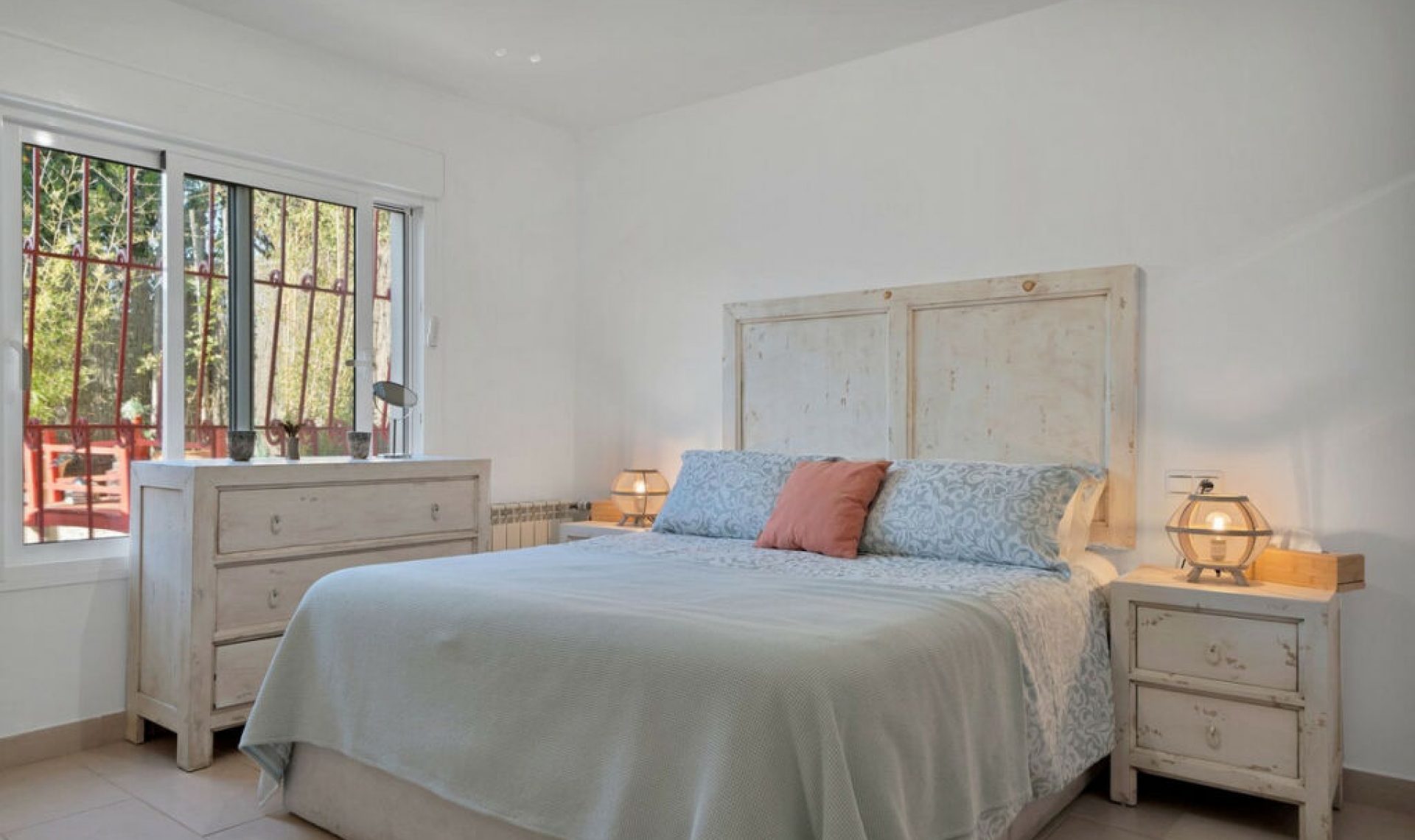 Resale - House -
San Pedro de Alcántara