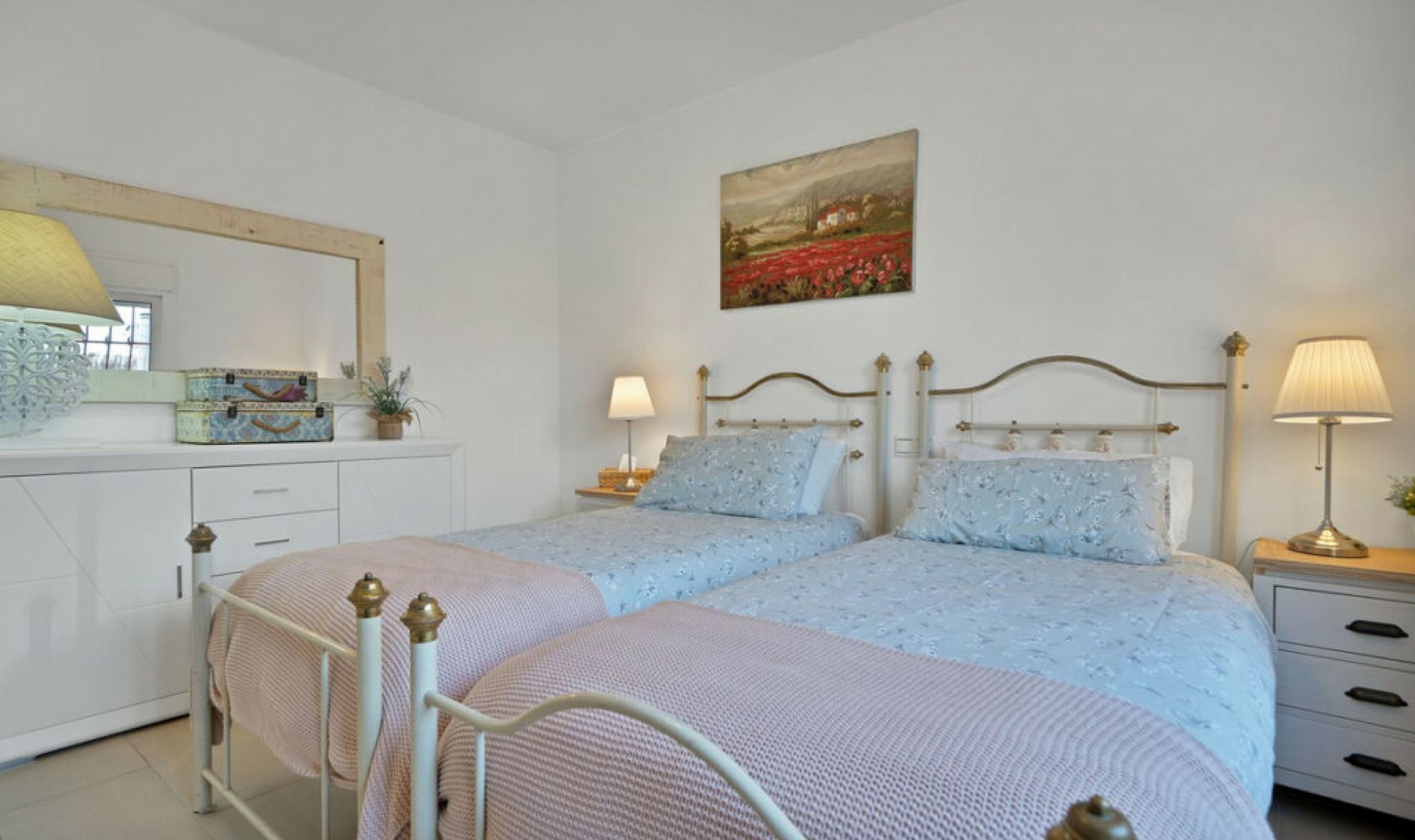 Resale - House -
San Pedro de Alcántara