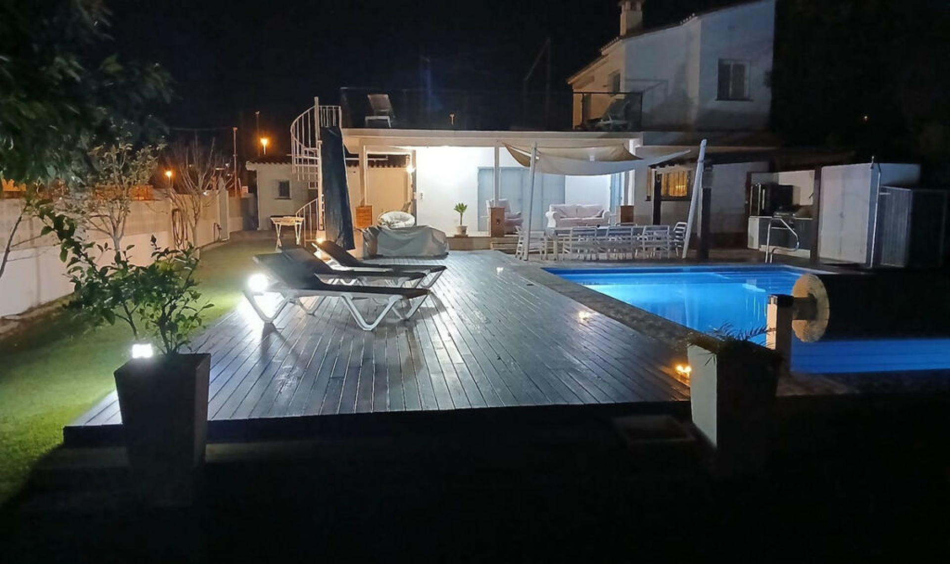 Resale - House -
San Pedro de Alcántara