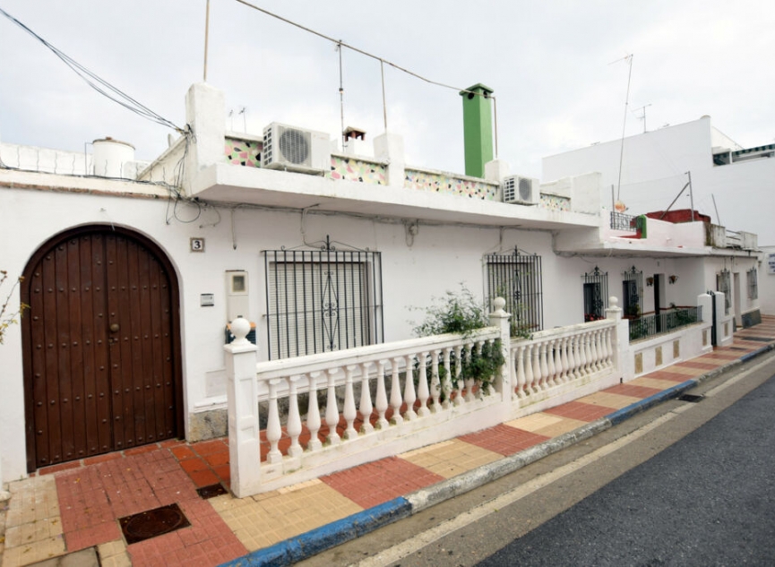 Resale - House -
San Pedro de Alcántara