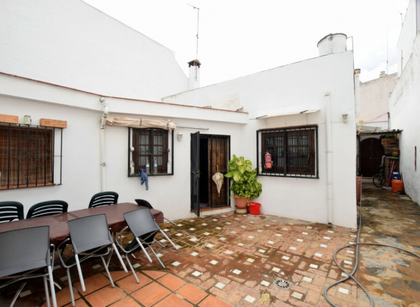 Resale - House -
San Pedro de Alcántara