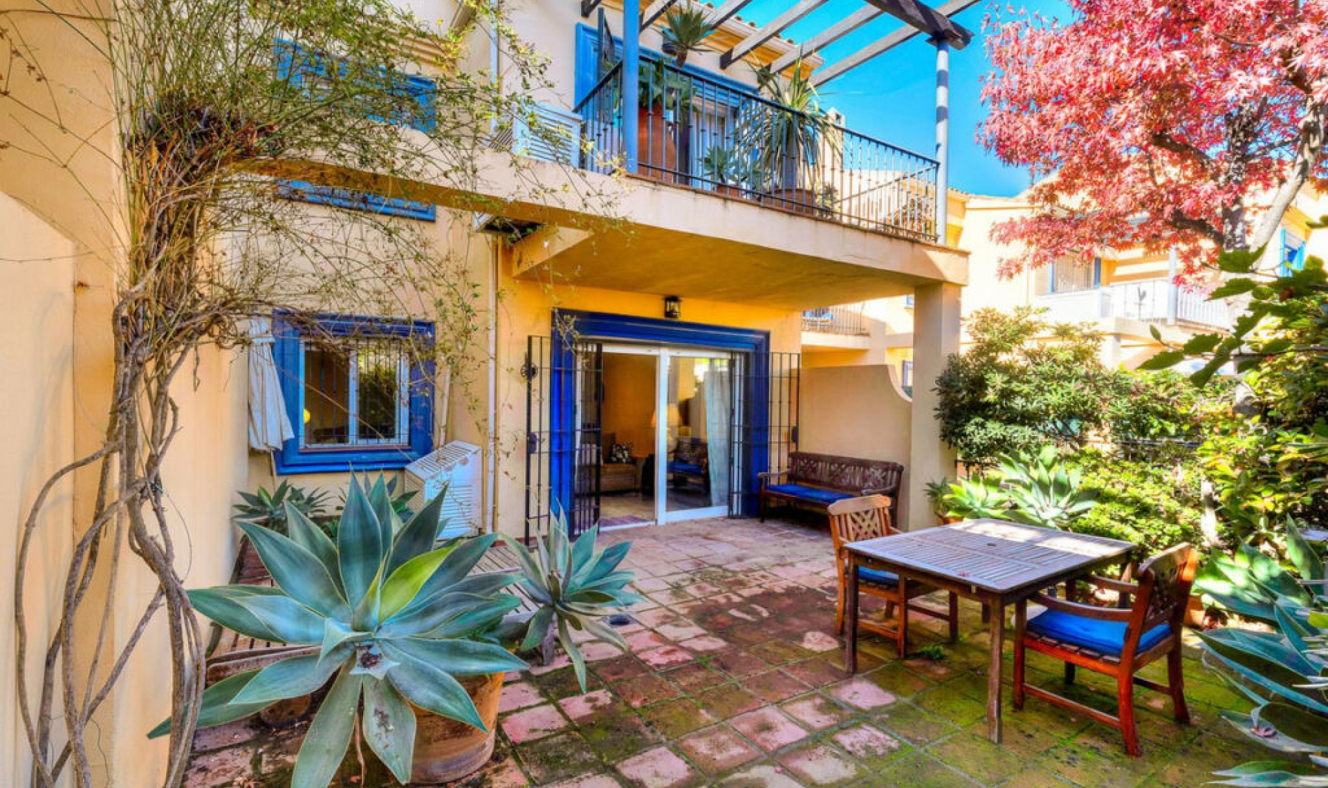 Resale - House -
San Pedro de Alcántara