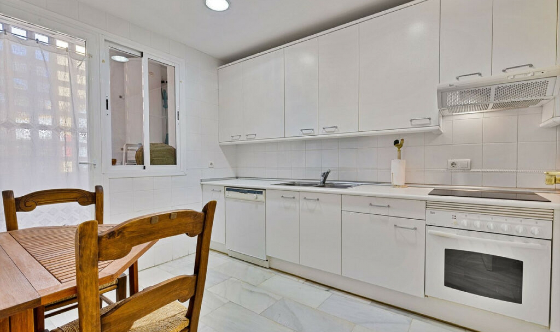 Resale - House -
San Pedro de Alcántara