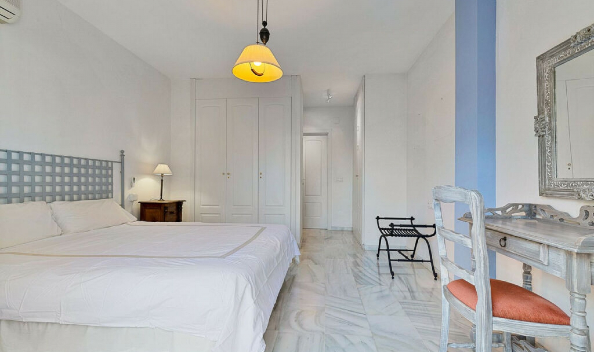 Resale - House -
San Pedro de Alcántara