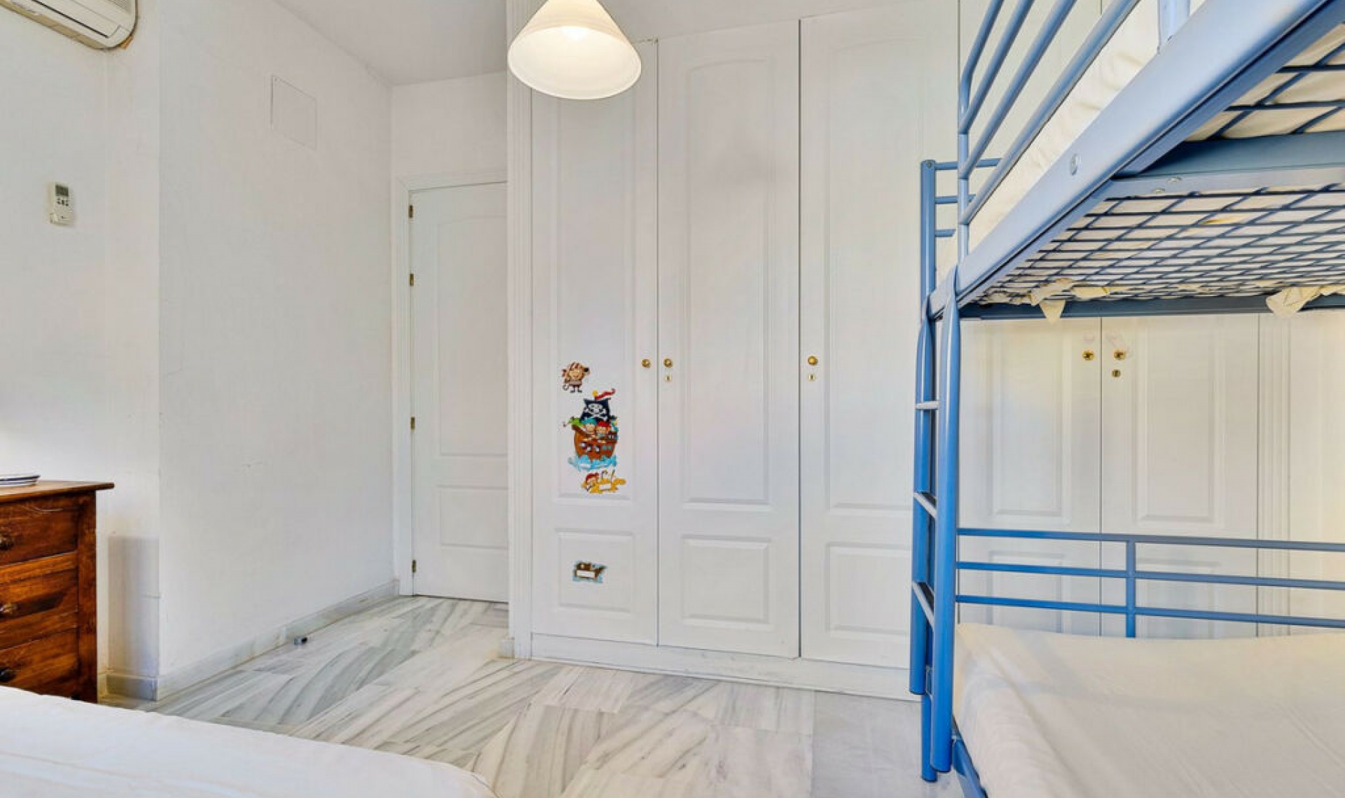 Resale - House -
San Pedro de Alcántara