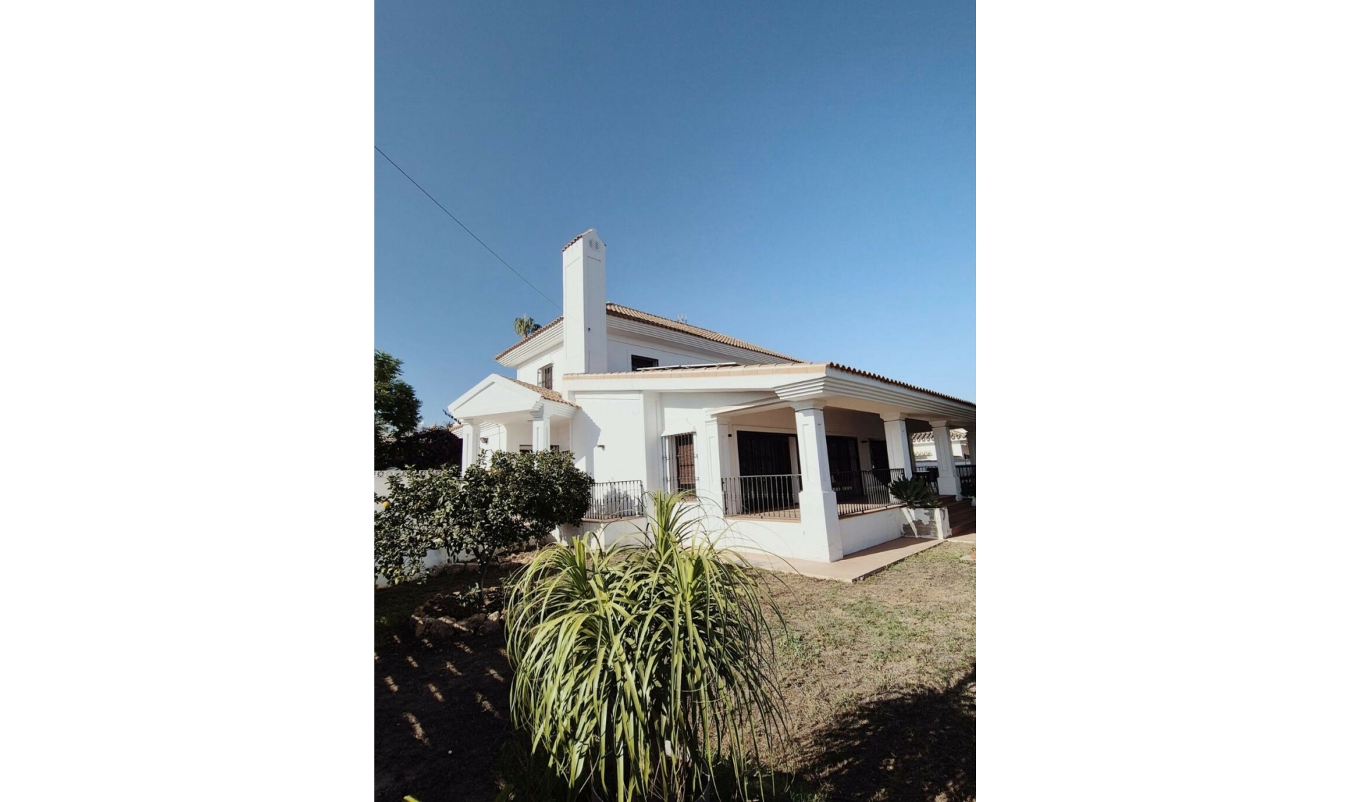 Resale - House -
San Pedro de Alcántara