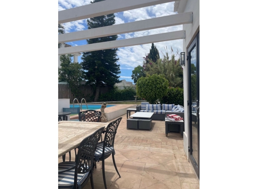 Resale - House -
San Pedro de Alcántara