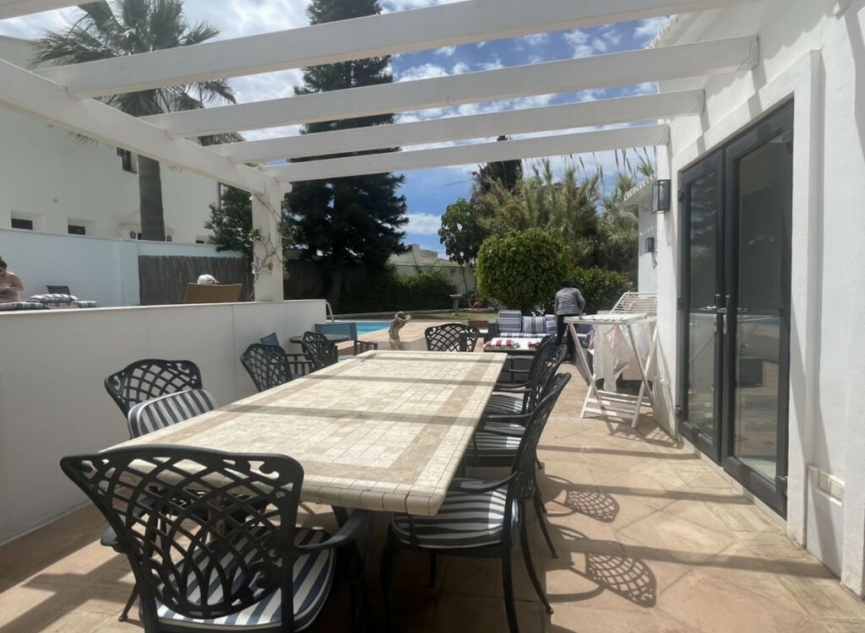 Resale - House -
San Pedro de Alcántara