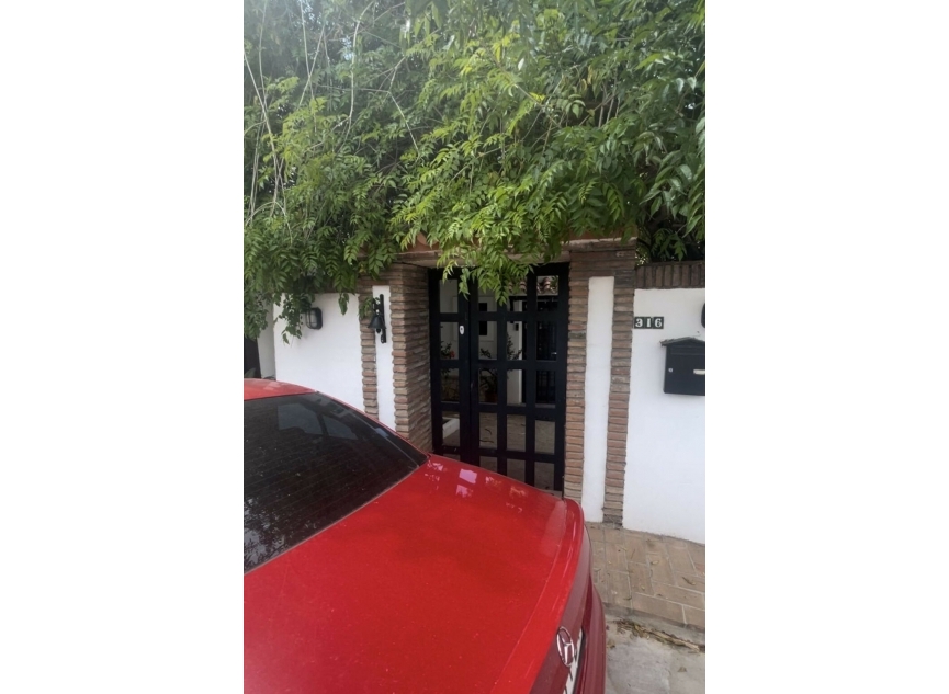 Resale - House -
San Pedro de Alcántara