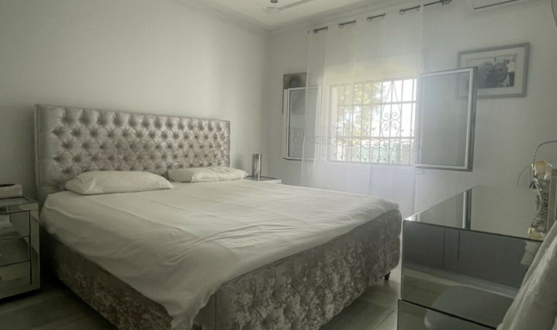 Resale - House -
San Pedro de Alcántara