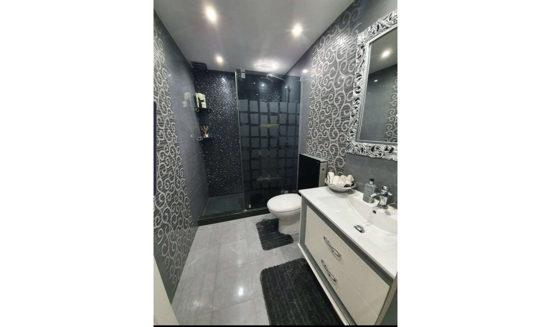 Resale - House -
San Pedro de Alcántara