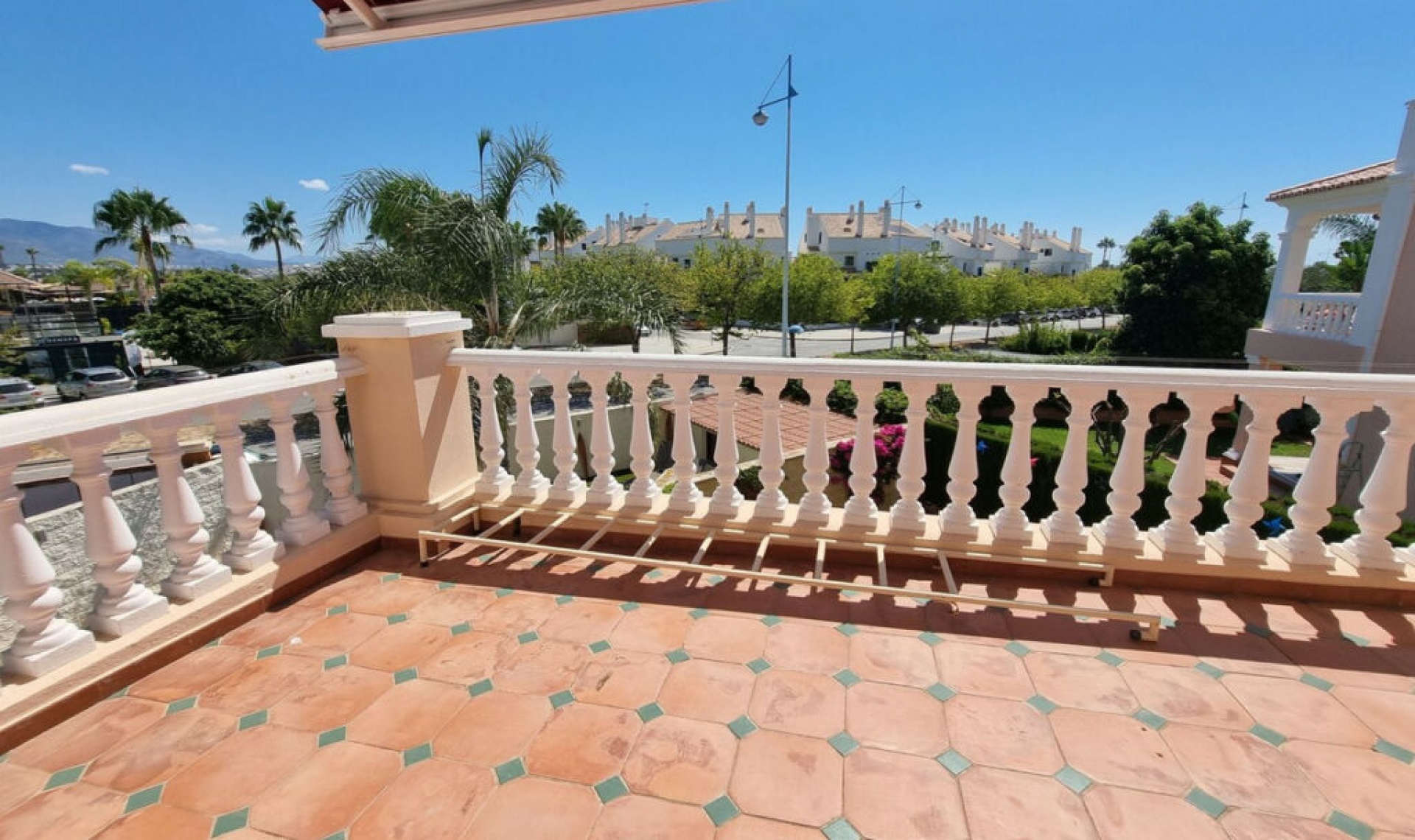 Resale - House -
San Pedro de Alcántara