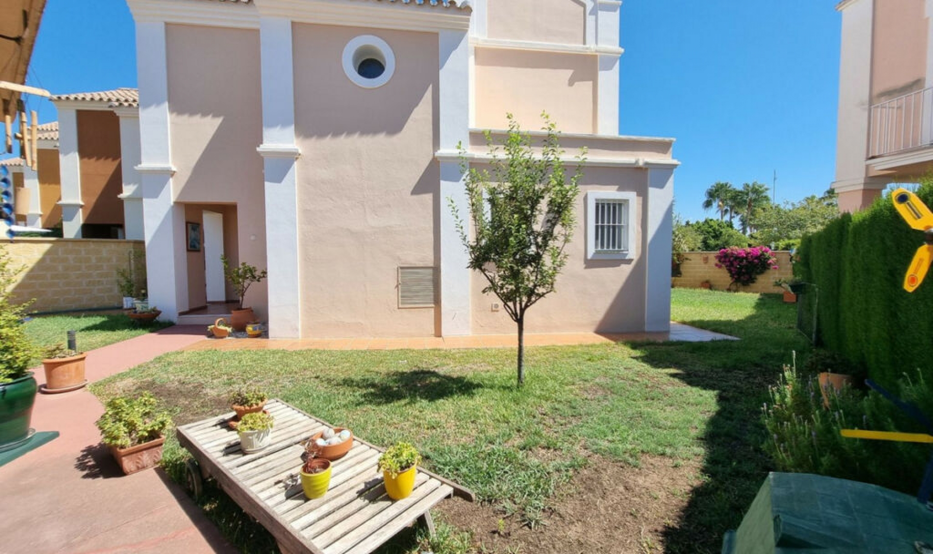 Resale - House -
San Pedro de Alcántara