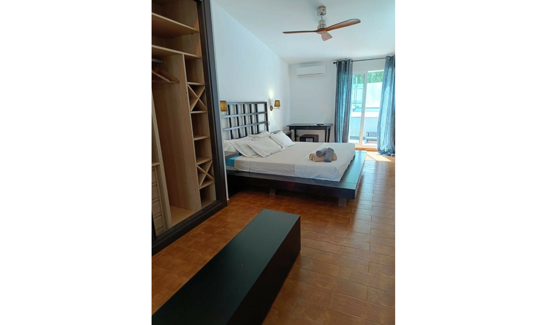 Resale - House -
San Pedro de Alcántara