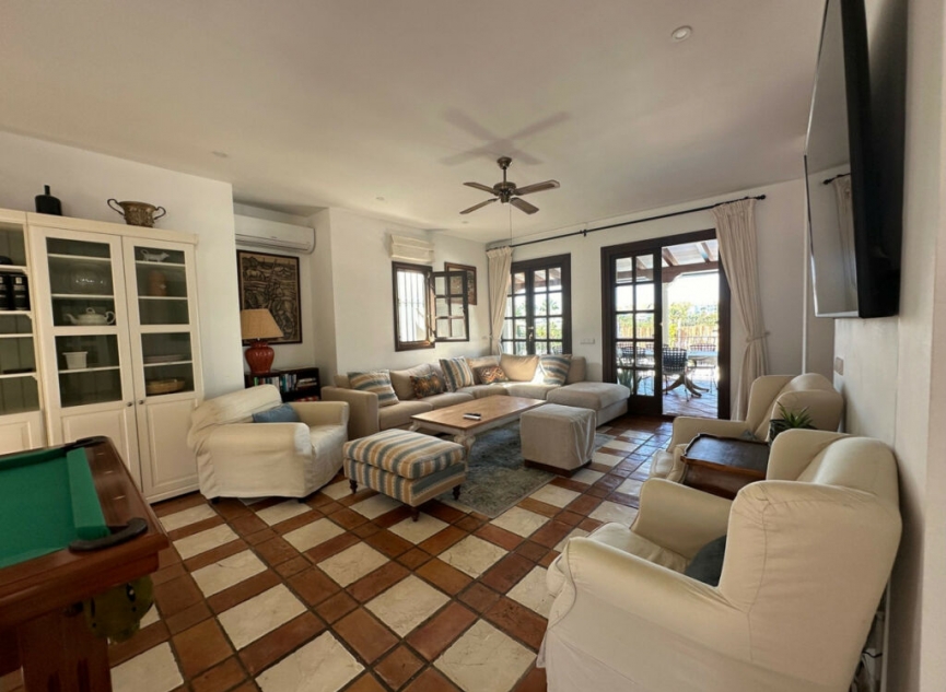 Resale - House -
San Pedro de Alcántara