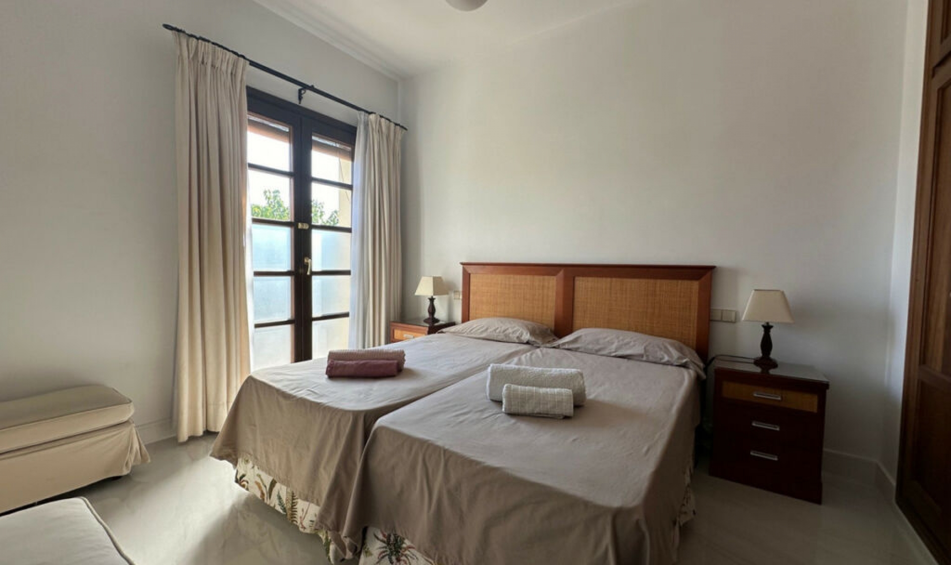 Resale - House -
San Pedro de Alcántara