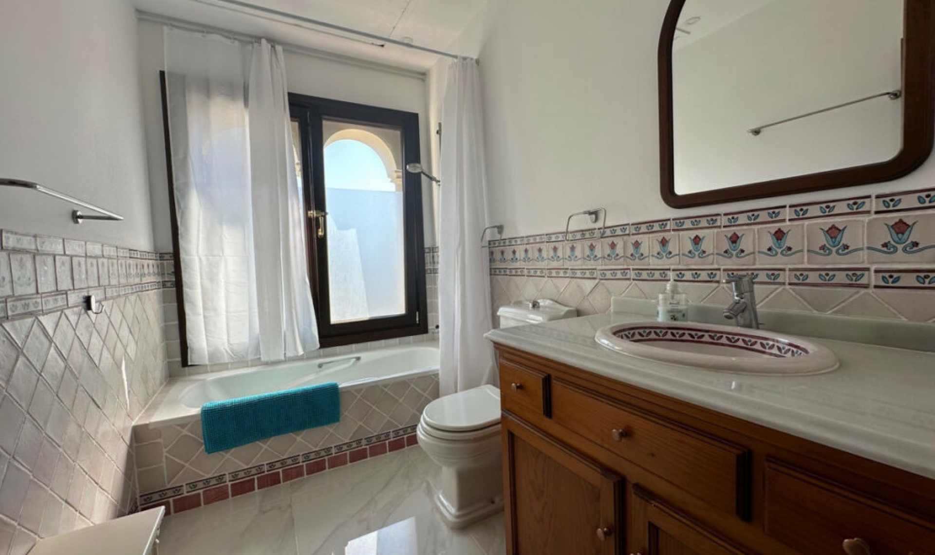 Resale - House -
San Pedro de Alcántara